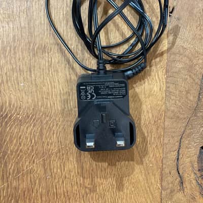 Roland Micro Cube Bass RX 2x2.5-Watt 4x4" Bass Combo 2008 - 2021 - Black image 6