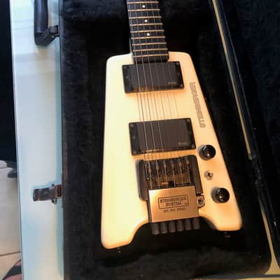 Steinberger GLB 2S 2000's - White MADE IN THE USA GIBSON FACTORY image 4