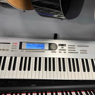 KORG TRITON LE - Synthé 61 touches image 1