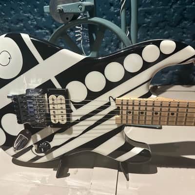 EVH Striped Series Circles/See Ya Eddie Van Halen 2014 - Gloss Hard Case Cool Extras Bild 3