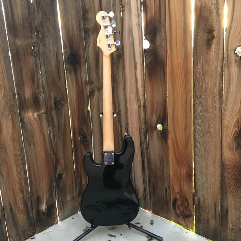 Fender Squier P-Bass 1999 Black Made in China Excellent Condition