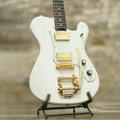 Veritas Portlander 2025, White & Gold, Gloss Poly image 2