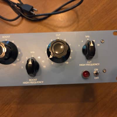 Warm Audio EQP-WA Tube EQ 2015 - Present - Blue image 6