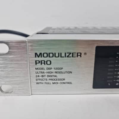 Behringer DSP 1200P Modulizer Pro - In new condition image 5