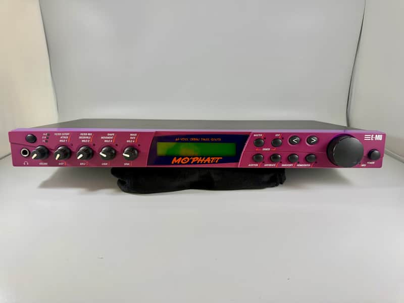 E-MU Systems Mo'Phatt Rackmount 64-Voice Expandable Synthesizer
