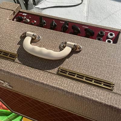 Vox AC-10 2-Channel 10-Watt 1x10" Guitar Combo 1961 - 1963 - Fawn image 2