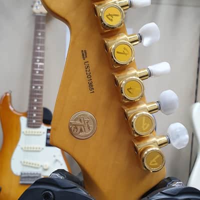 Fender 75th Anniversary Commemorative Stratocaster 2021 - 2-Color Bourbon Burst image 7