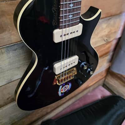Limited Edition 1998 Gibson USA Blues Hawk Signed by B.B. King w/ Extras image 5