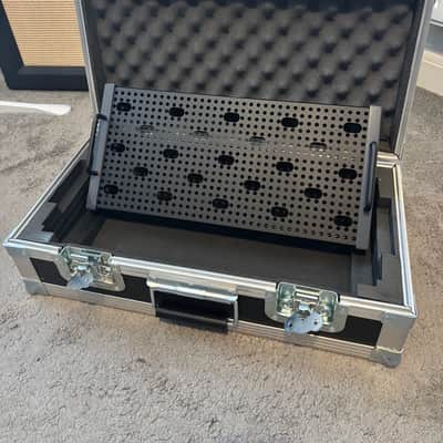 Temple Audio SOLO 18 GM Pedalboard 2010s - Gunmetal image 1