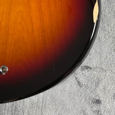 Immagine D. Lakin Shark 4 Bass 2015 3-Tone Sunburst – Early Serial S4 004 – Hipshot – Gig Bag - 17
