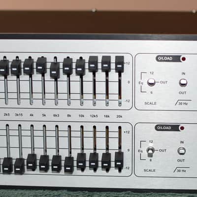 Klark Teknik DN360 2-Channel 30-Band Graphic EQ 2010s - Silver image 3