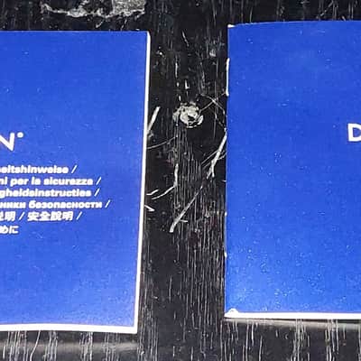 Denon AH-D1200 Mint! Over-Ear Premium Headphones 5hz-40khz Frequency Range w/in-Wire Remote and Microphone $45/obo. image 4
