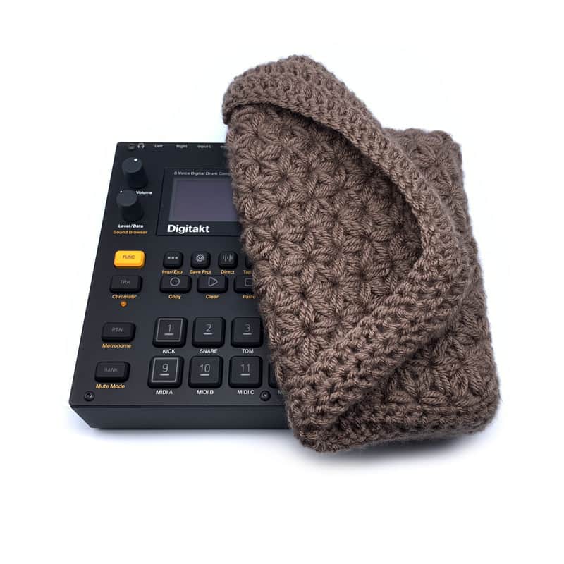 Jasmine stitch crochet dust cover for Elektron Digitakt and Digitone - Taupe image 1