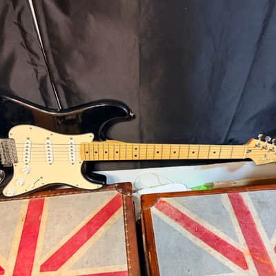 Fender Standard Stratocaster Electric Guitar Black Bild 1