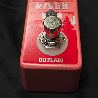 Outlaw Effects Late riser image 5
