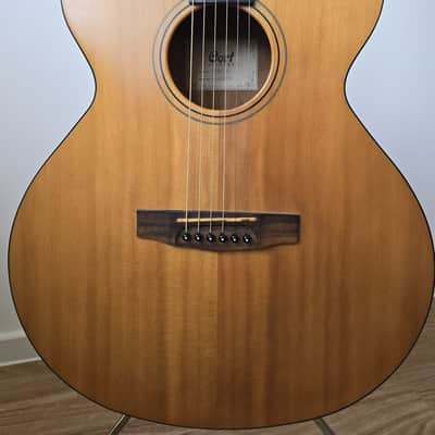 Cort SFX1F NS Solid Spruce Top/Mahogany Venetian Cutaway with