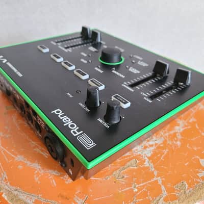 Roland AIRA VT-3 Voice Transformer 2014 - 2018 - Black image 4