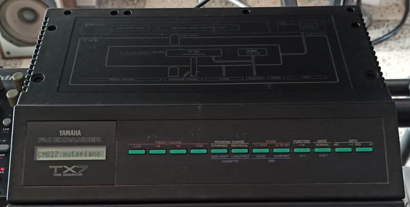 Yamaha TX7 FM Expander
