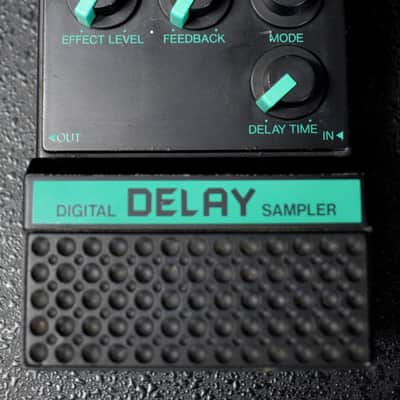 Yamaha DDS-100 Digital Delay Sampler Rare Vintage Guitar Effect