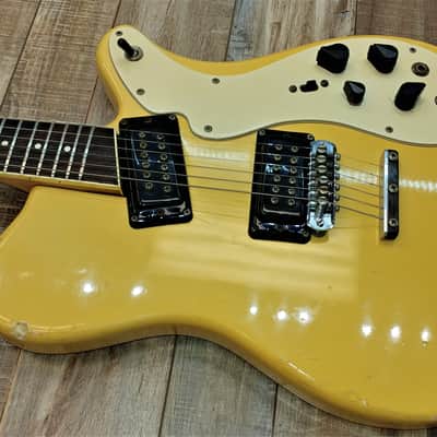 Vintage and rare 1973 Semie Mosely Mosrite Stereo 350 electric guitar image 2