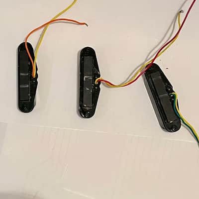 Stratocaster-style pickup set, three single-coils image 2