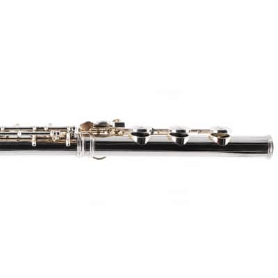 Yamaha YFL-887HSTCT Custom Professional Concert Flute in Solid Silver SN D331 image 13