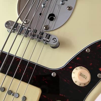 Revelation RJT 60 B Left Handed Vintage White Bass VI Lefty RJT 60B image 10
