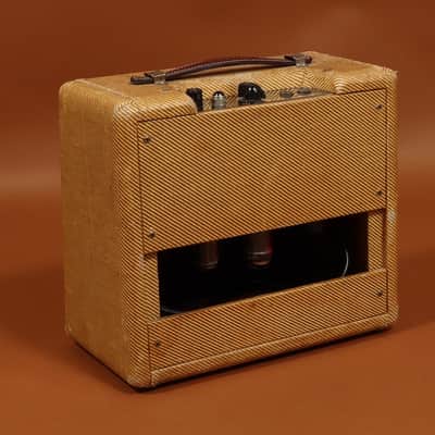 1957 Fender Champ Amp Tweed 5F1 - Narrow Panel image 3