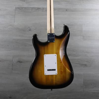 Squier Sonic Stratocaster 2 Color Sunburst image 6