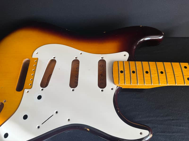 🔥 Fender Custom Shop 1957 Stratocaster Relic Body – Chocolate Burst – COA & Neck Plate 🔥 image 1