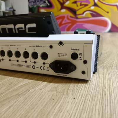 Akai MPC2500SE Special Edition image 8