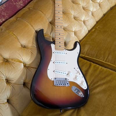 Fender Stratocaster 2003 - Sunburst image 3