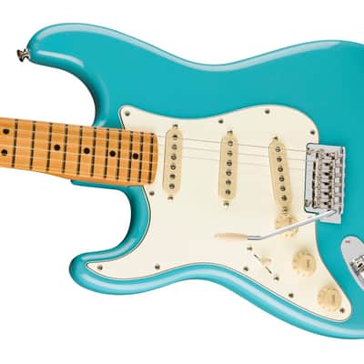 Fender Player II Stratocaster Left-Handed Electric Guitar - Aquatone Blue with Maple Fingerboard image 3