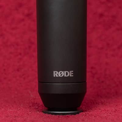 RODE NT-1 KIT 4th Gen with Shockmount and Pop Filter 2010s - Black image 3