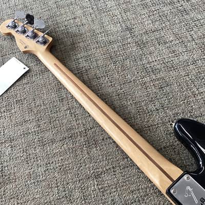 Fender Player Jazz Bass with Pau Ferro Fretboard 2018 - Present - Black image 6