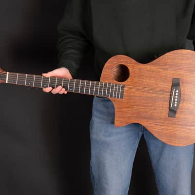 Lindo Left Handed Neptune SE V2 Electro Acoustic Guitar Mahogany and Walnut + Padded Gigbag image 4