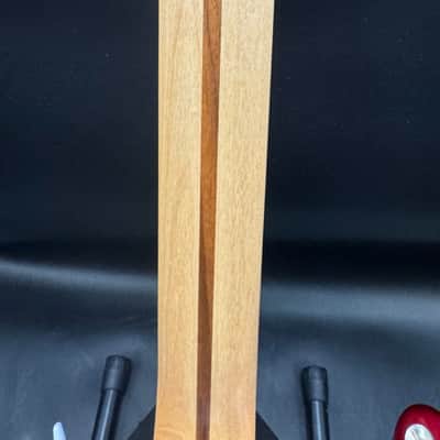 Fender Standard Stratocaster 2007 - Red image 9