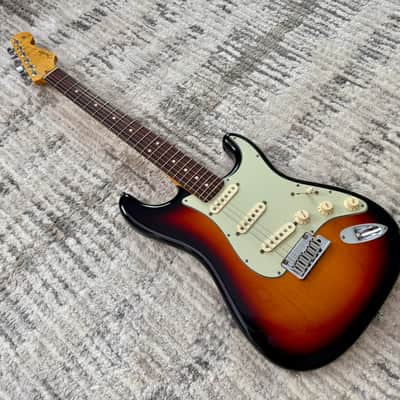 Fender Custom Shop Custom Deluxe Stratocaster 2009 - Sunburst image 6
