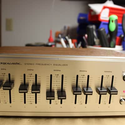 Restored Realistic  5 band Graphic Equalizer 31-1987 (10) image 3
