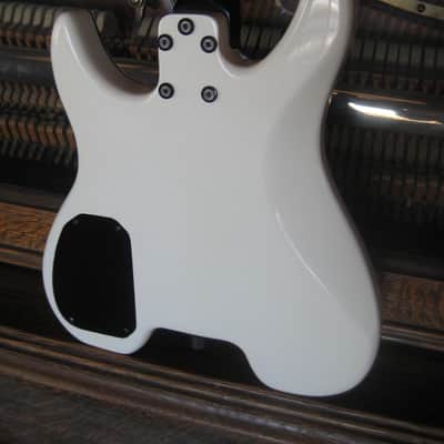 Steinberger GM4T custom transtrem 1986 White / Custom air brush image 3