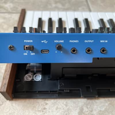 Roland Boutique SH-01A Blue Synthesizer Rare w/ DK-01 Dock and Wood Sides MINT image 4