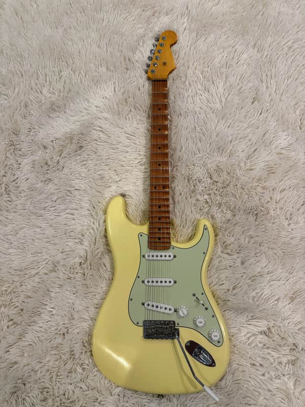 Partscaster Nitro Vintage White, Mark&Jenny, Warmoth, Dimarzio 2000's - Nitro Vintage White image 1