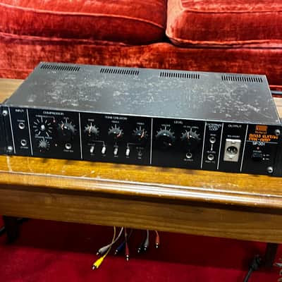 Roland SIP 301 Bass Preamp 1970s 1980s image 3