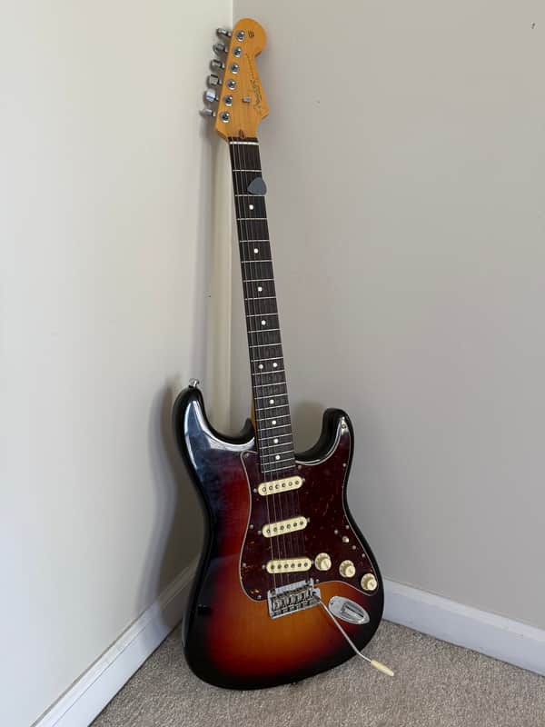 Fender American Professional II Stratocaster 2021 - 3-tone Sunburst