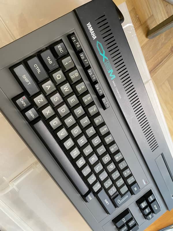 Yamaha CX5M MUSIC COMPUTER + YK-20 Keyboard +Composer II Cartridge image 1