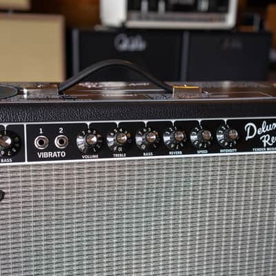 Fender Vintage Reissue '65 Deluxe Reverb image 6