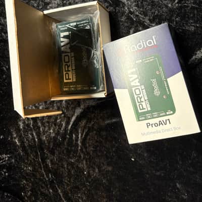Radial Engineering ProAV1 Multi-media Passive DI Direct Box (original packing) image 3