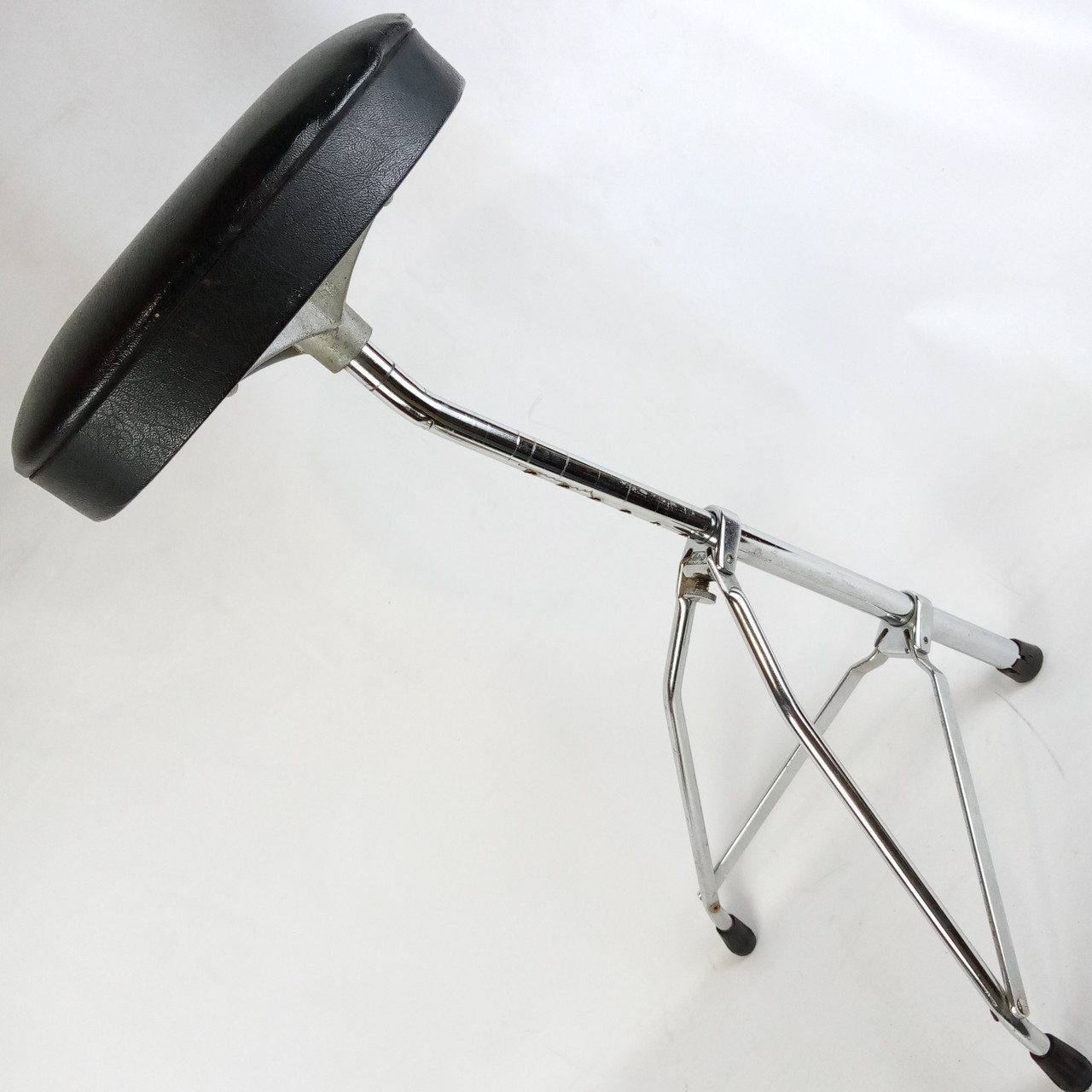 Ludwig 60s 1025-1 Porto-Seat Drum Set Throne Vintage Adjustable Chair Script USA — main photograph