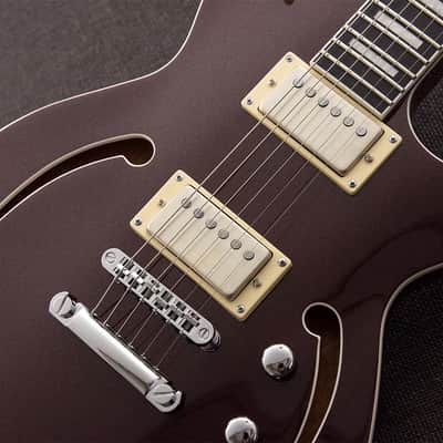 Reverend Roundhouse Air HH Metallic Bordeaux image 5