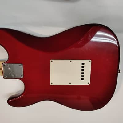 Squier Affinity Series Stratocaster with Rosewood Fretboard 2004 - 2013 - Metallic Red image 10